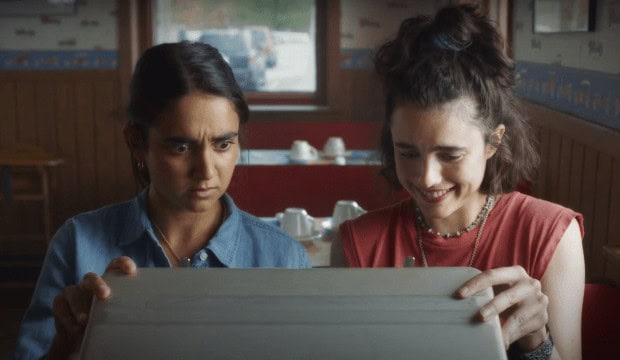 Screenshot from trailer of Drive-Away Dolls (2024), directed by Ethan Coen. As part of 16 Southern Queer Movies to Put on Your Radar.